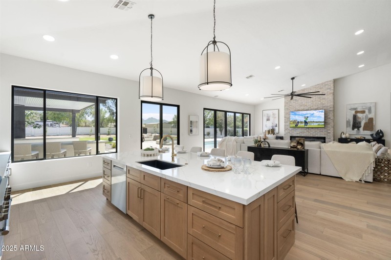 17-web-or-mls-DSC08468