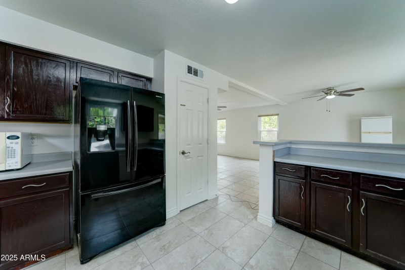 3450 E Glenhaven Dr-10