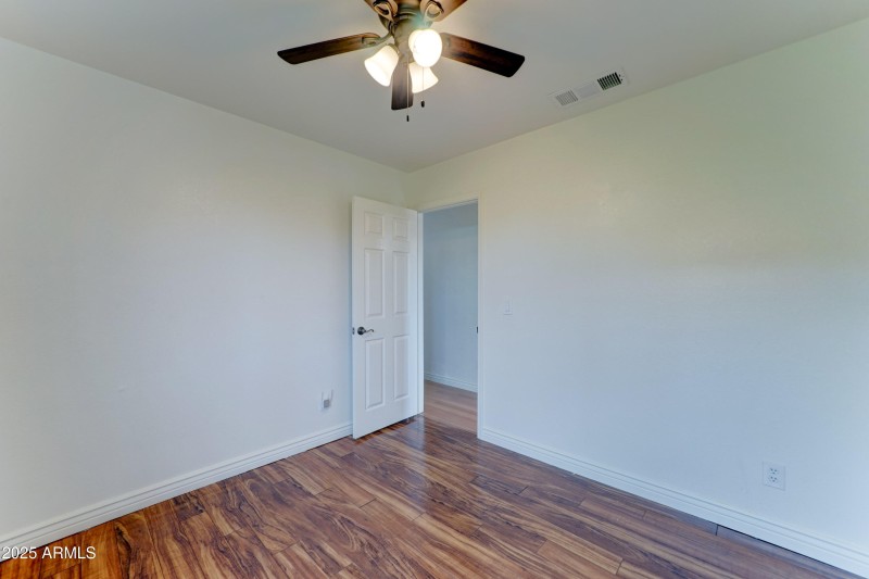 3450 E Glenhaven Dr-31