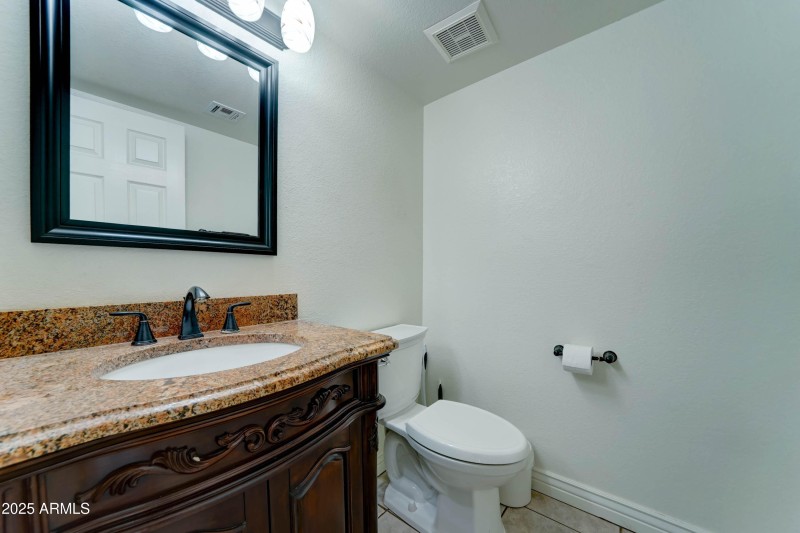 3450 E Glenhaven Dr-34