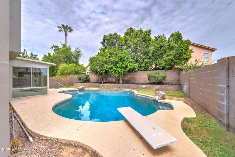 3450 E Glenhaven Dr-38