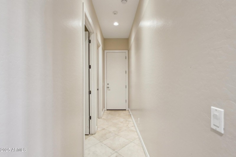 Hall to laundry/storage/and Sauna