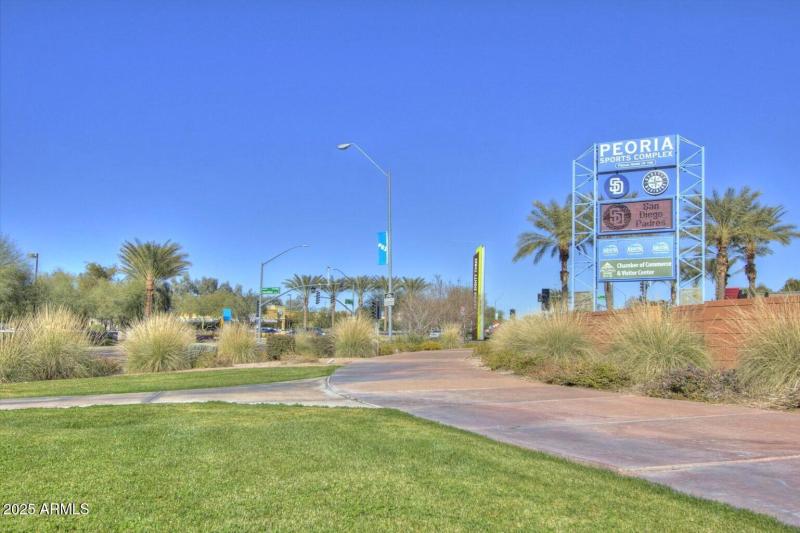 Peoria Sports Complex Nearby