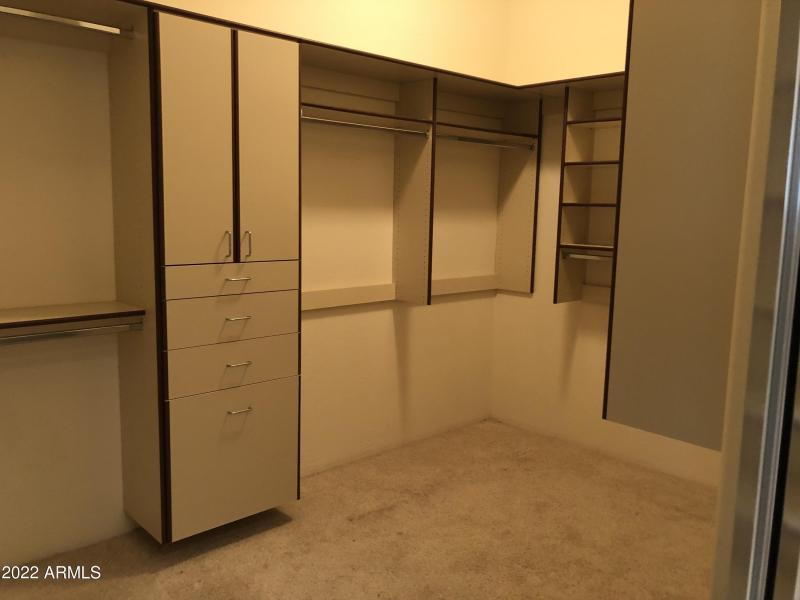 59C2EEF4-3406-4FAF-B9AD-61AA6C00CAC2