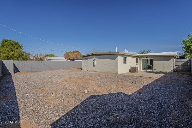 37-web-or-mls-Arcadia-37