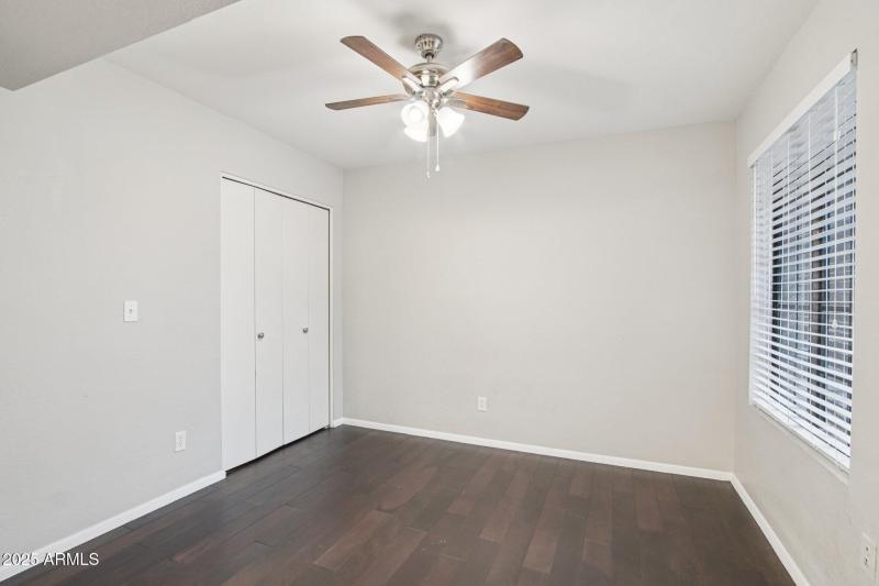 15-web-or-mls-E Belleview Pl-S0409-015