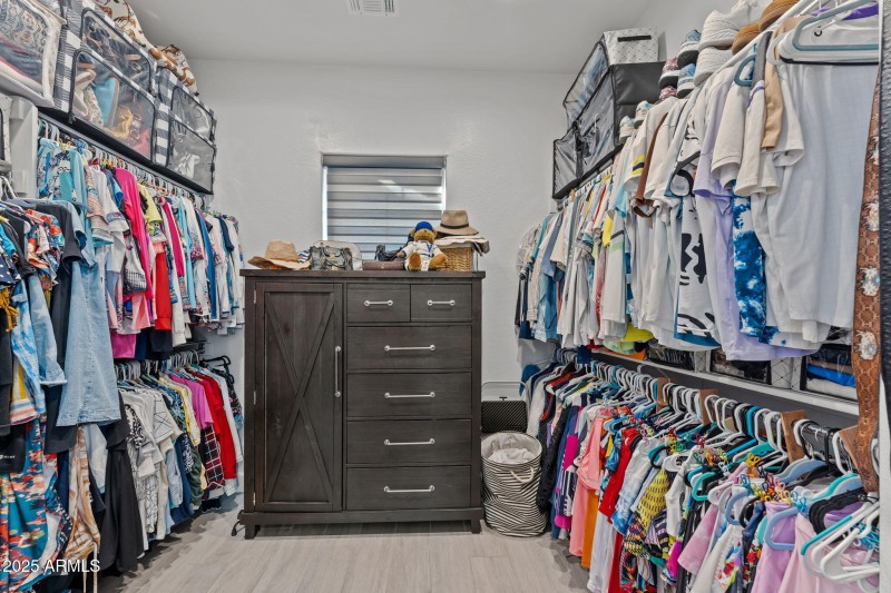 Primary suite closet