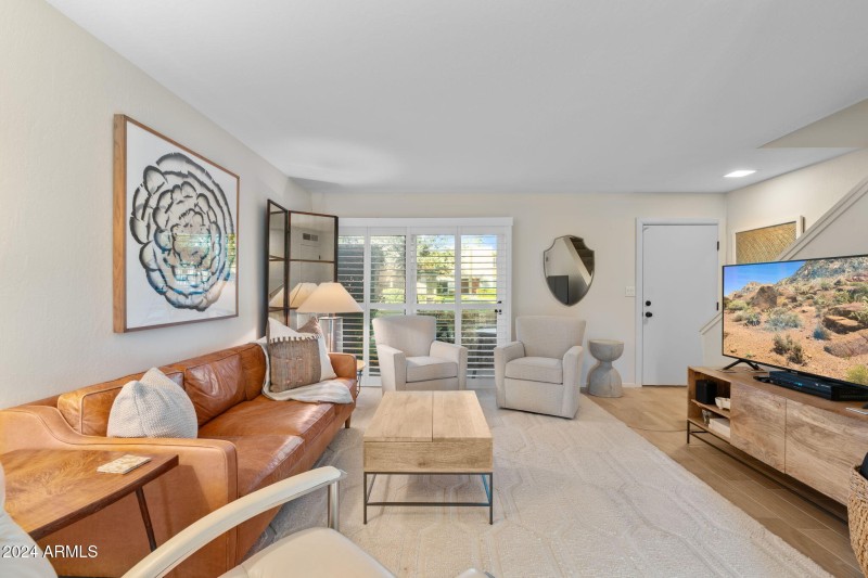 7-web-or-mls-4620-n-68th-st-136