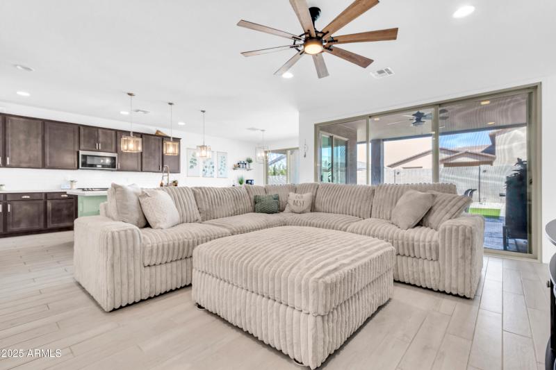 3314 E Jasmine Way-6