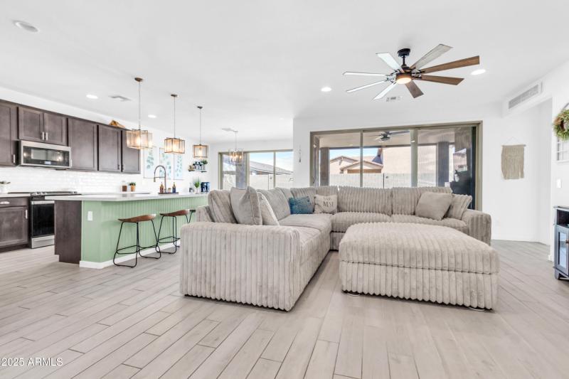 3314 E Jasmine Way-8