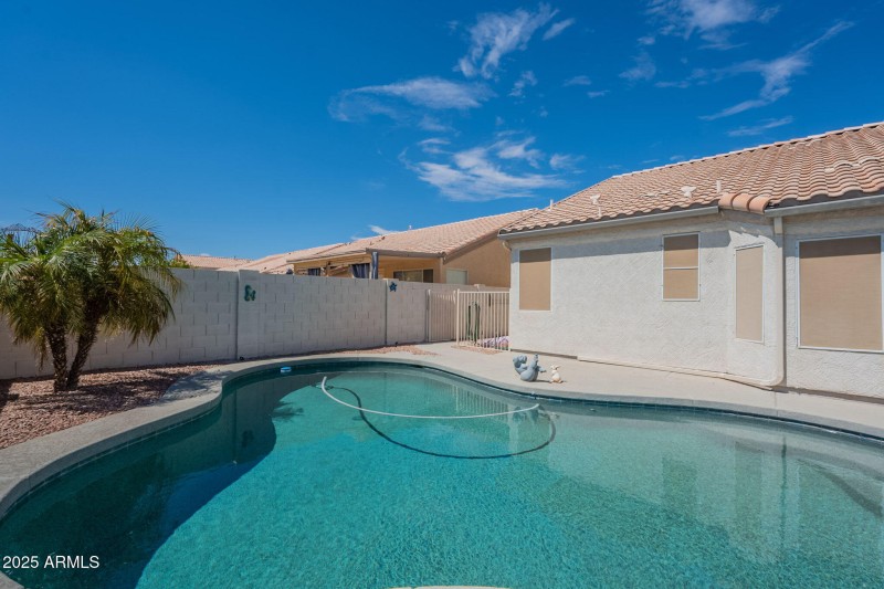 50-web-or-mls-Laurelwood-50