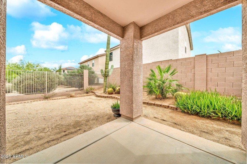 7500 E Deer Valley Rd-42