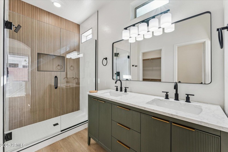 13-013-bathroom