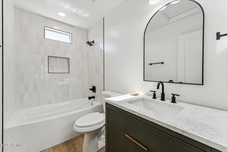 19-019-bathroom