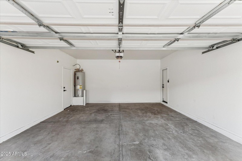 22-022-garage