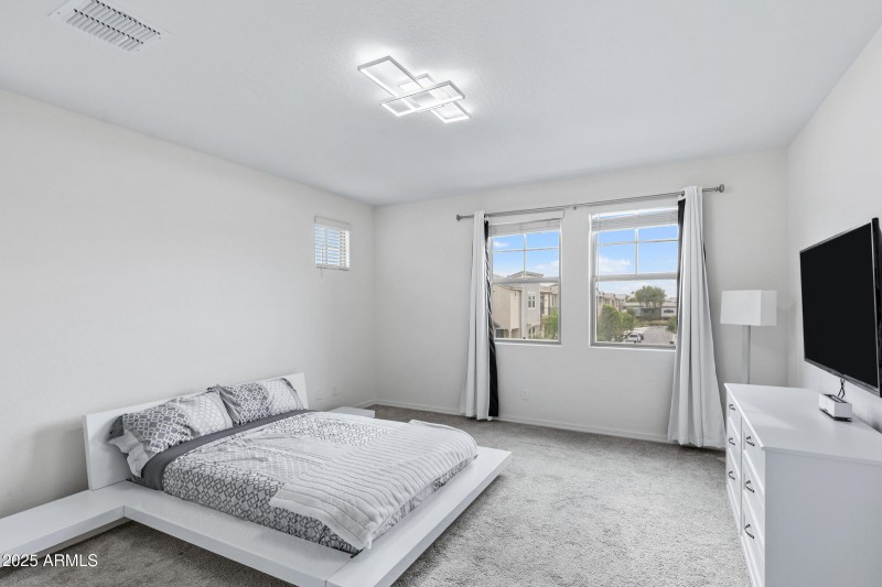 1201 S Tumbleweed Ln