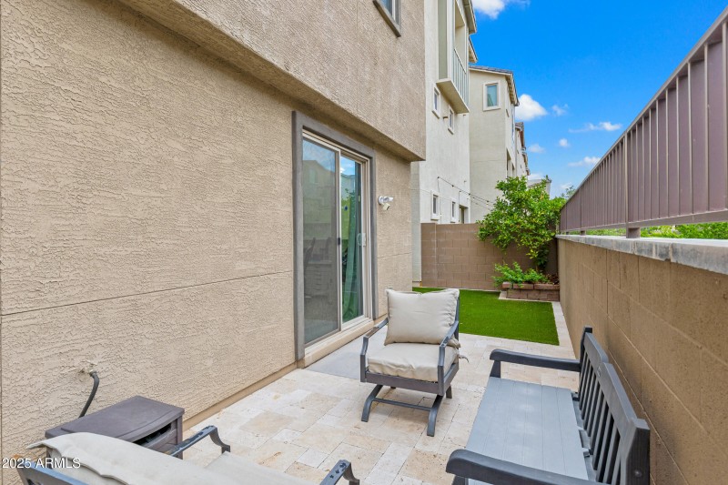 1201 S Tumbleweed Ln