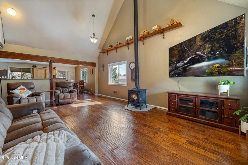 2003 Little Doe Trail, Overgaard, AZ-Cab