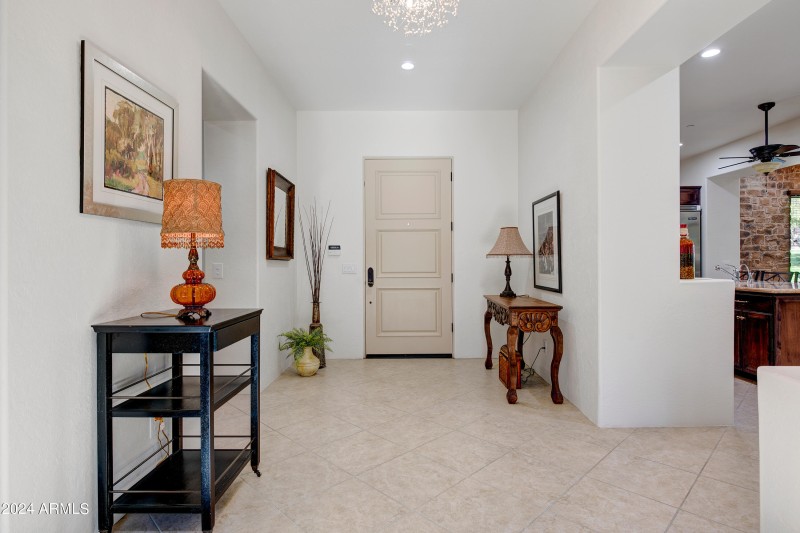 002_Foyer
