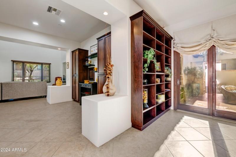 Foyer Going to Back Patio
