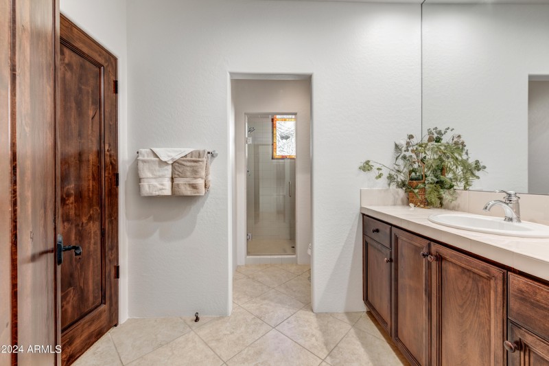 008_Bathroom
