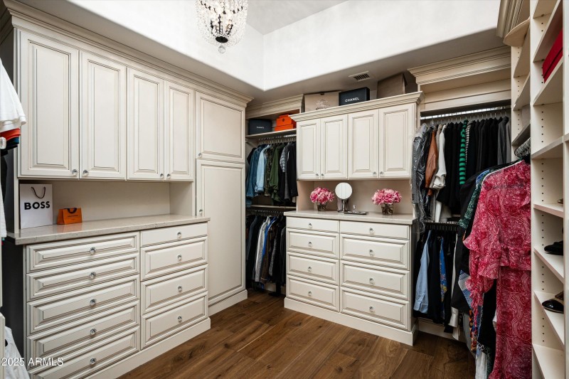 28-7025AshlerHillsDr-28