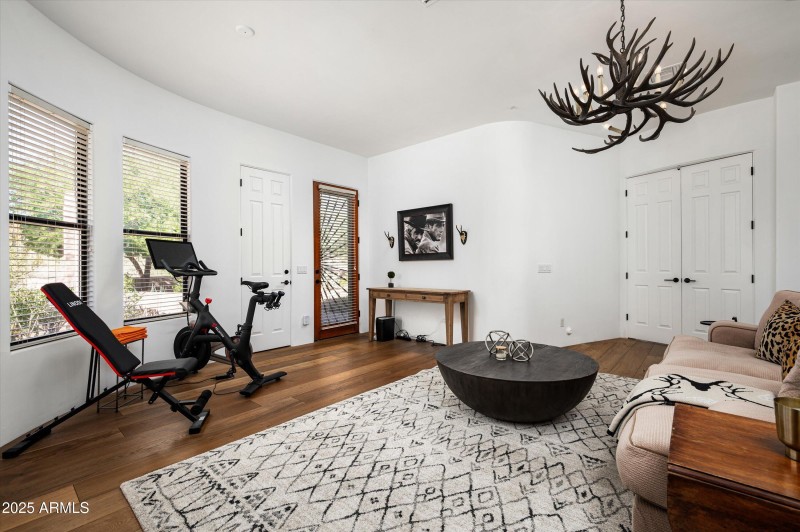 30-7025AshlerHillsDr-30