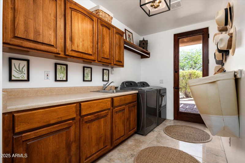 39-7025AshlerHillsDr-39