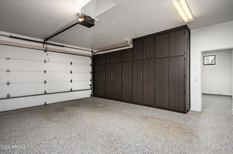 41-7025AshlerHillsDr-41