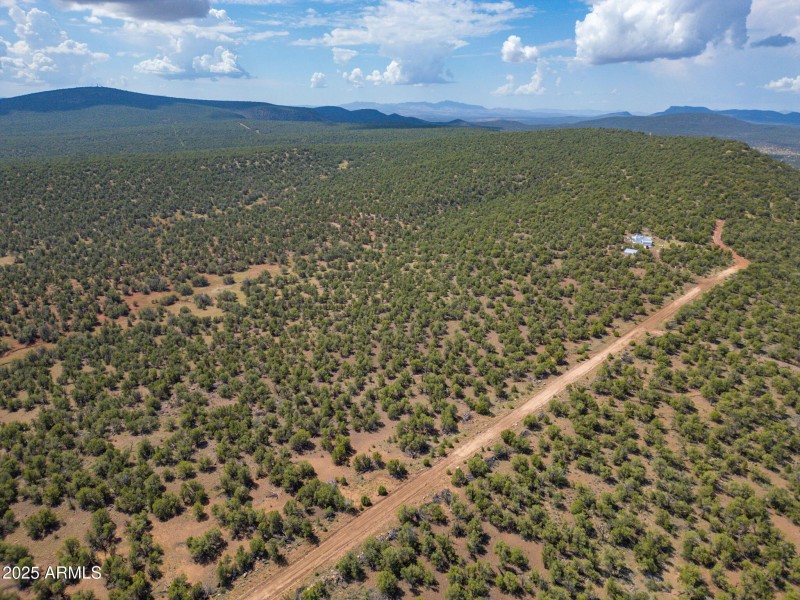 11-web-or-mls-35575-w-pale-moon-rd