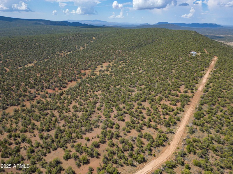 10-web-or-mls-35575-w-pale-moon-rd