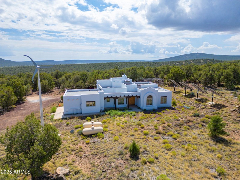 5-web-or-mls-35575-w-pale-moon-rd