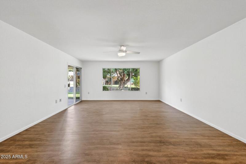 15_12546_W_Seneca14_mls