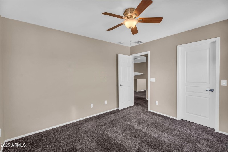 33-web-or-mls-2546 E San Rafael Trail -4