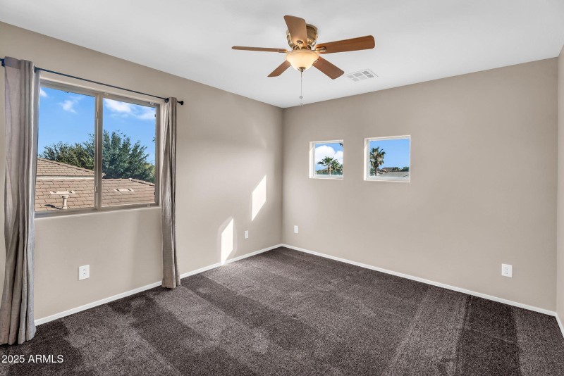 34-web-or-mls-2546 E San Rafael Trail -4