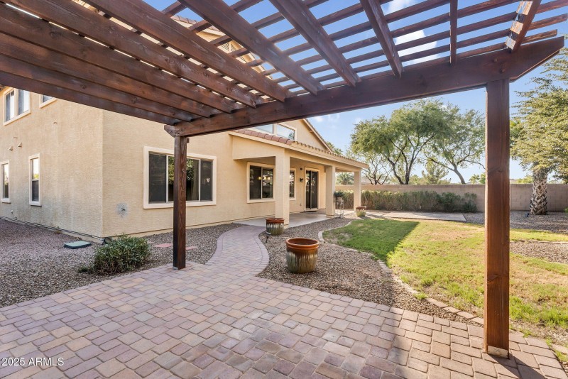 51-web-or-mls-2546 E San Rafael Trail -5