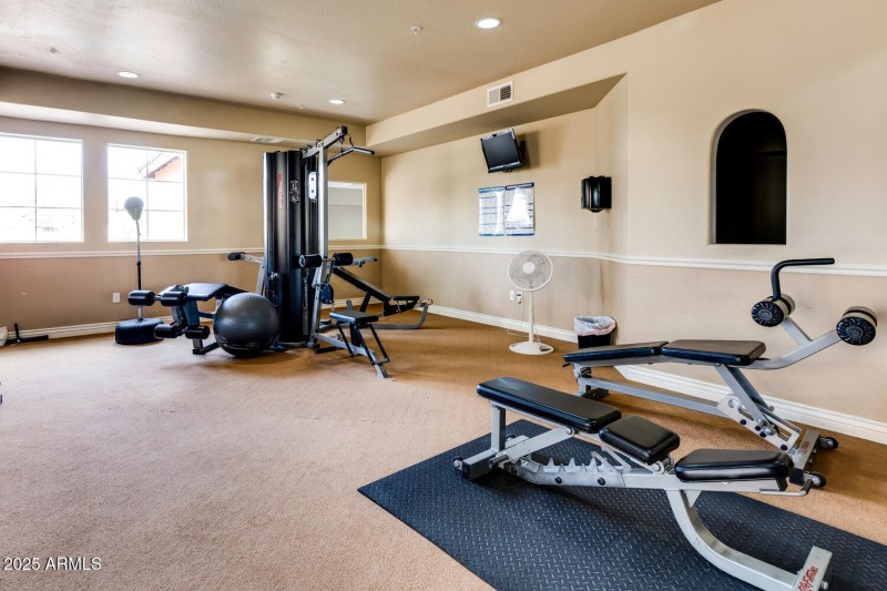 14575 W Mtn View 11221