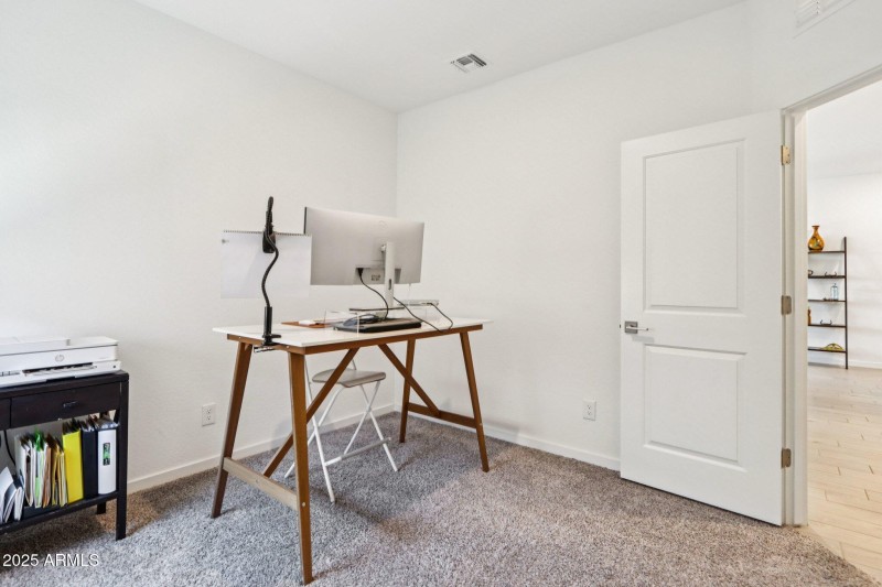 20-web-or-mls-W Sunland Dr-S0609-020