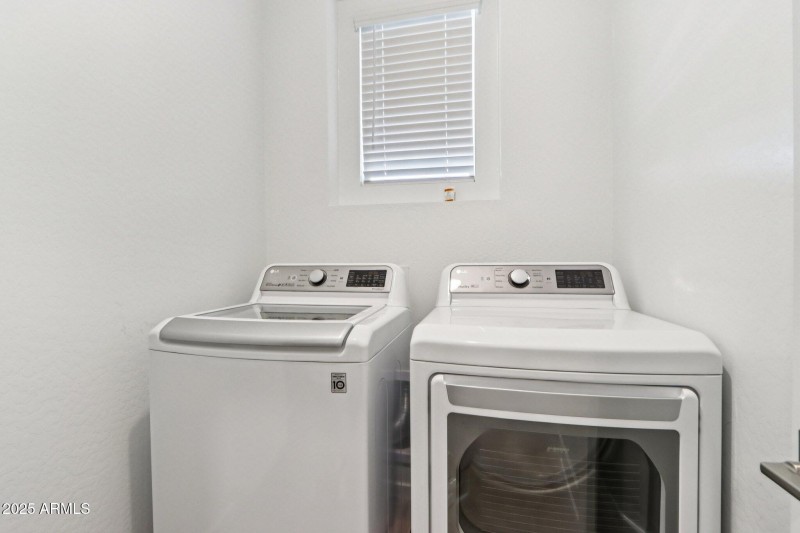 27-web-or-mls-W Sunland Dr-S0609-027