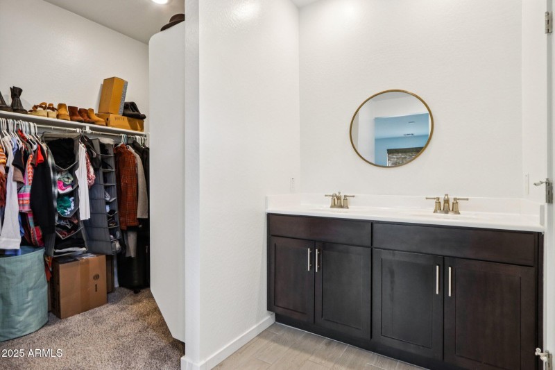 30-web-or-mls-W Sunland Dr-S0609-030