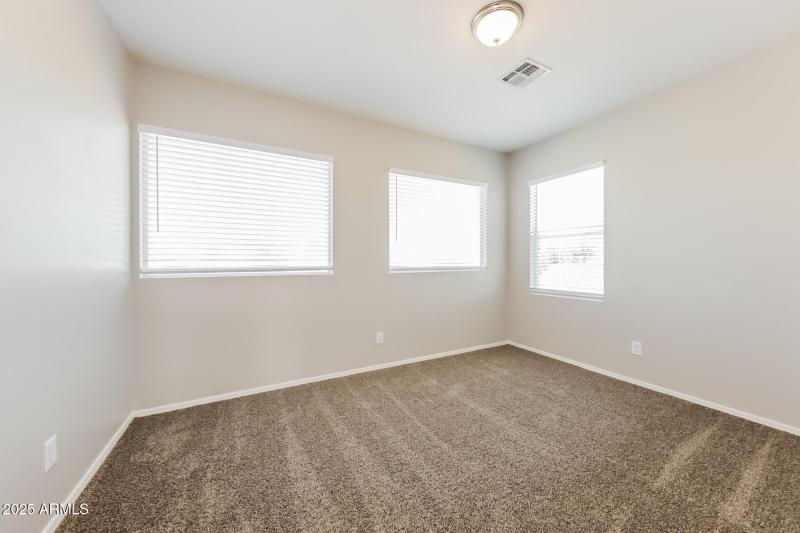 238808-photo-633e42a83c345