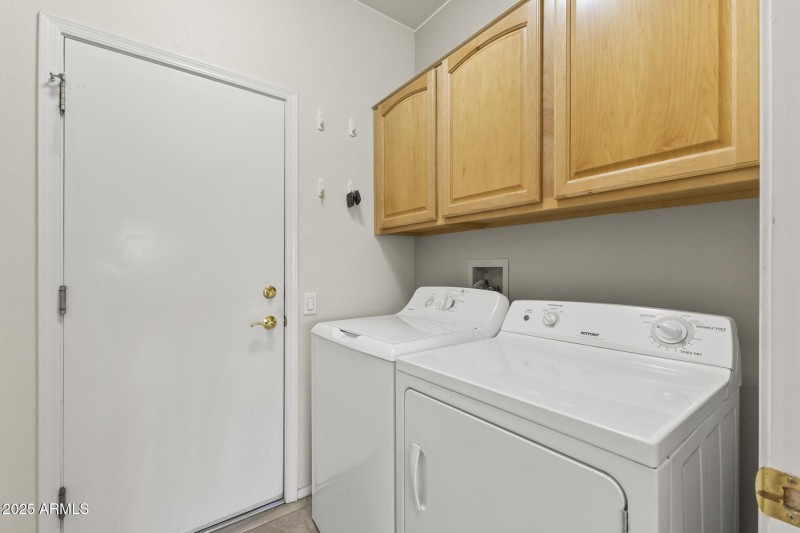INSIDE LAUNDRY