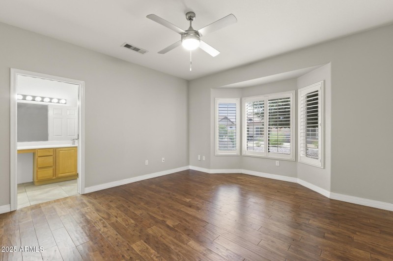MAIN BEDROOM