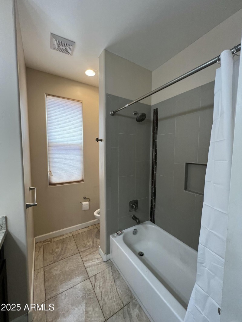 2nd bathroom