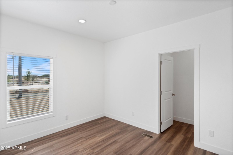 22-Bedroom 5