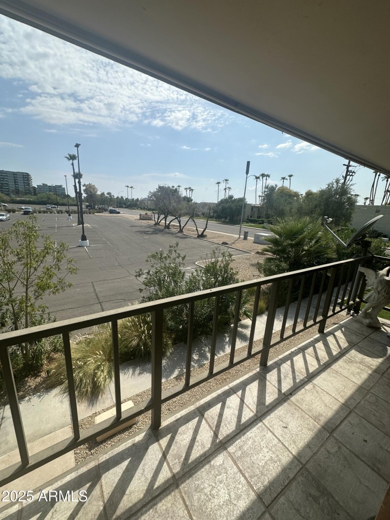 balcony