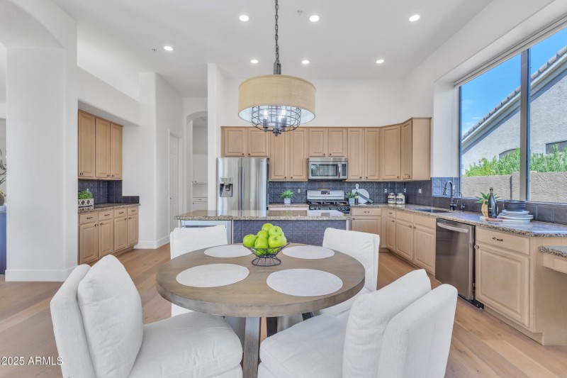 Breakfast Room