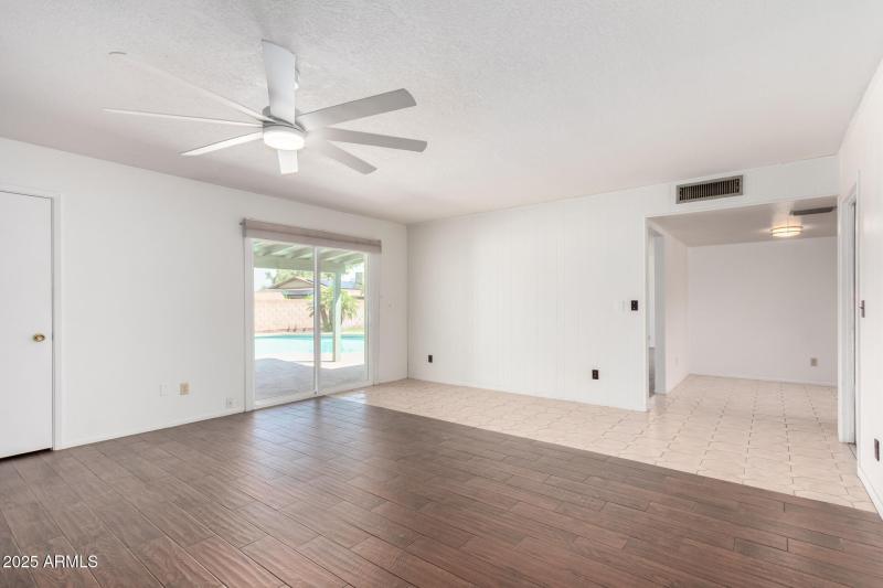 11621 N 39TH Street, Phoenix, AZ 85028