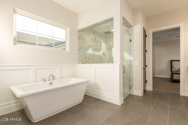 PrimaryShowertub