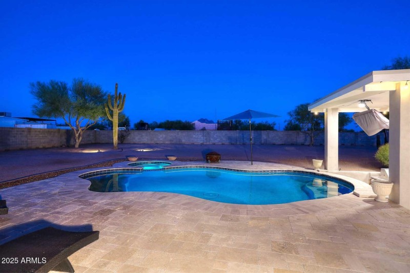 Night-Pool-Spa